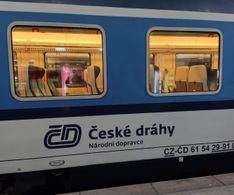08 im tschechischen Zug abends von HH nach Kiel