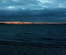 10_abendlicher Blick vom Strand nach Schilksee