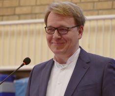 11 Pastor Daniel Kuhl hält sich raus aus der Ortspolitik...