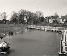 11 ein neuer Teich mit Entenhaus entstand im April 1988