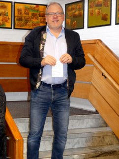 Bürgermeister Heiko Voß spricht sich für den Neubau einer Halle in Laboe aus