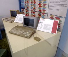 14 Atari und Commodore Rechner